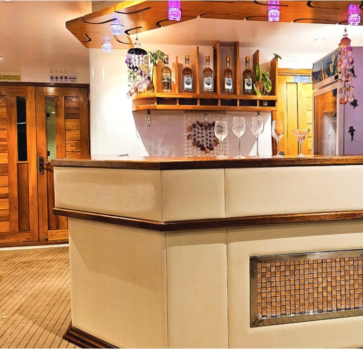Luxury safari boat for sale in the Maldives - photo 12